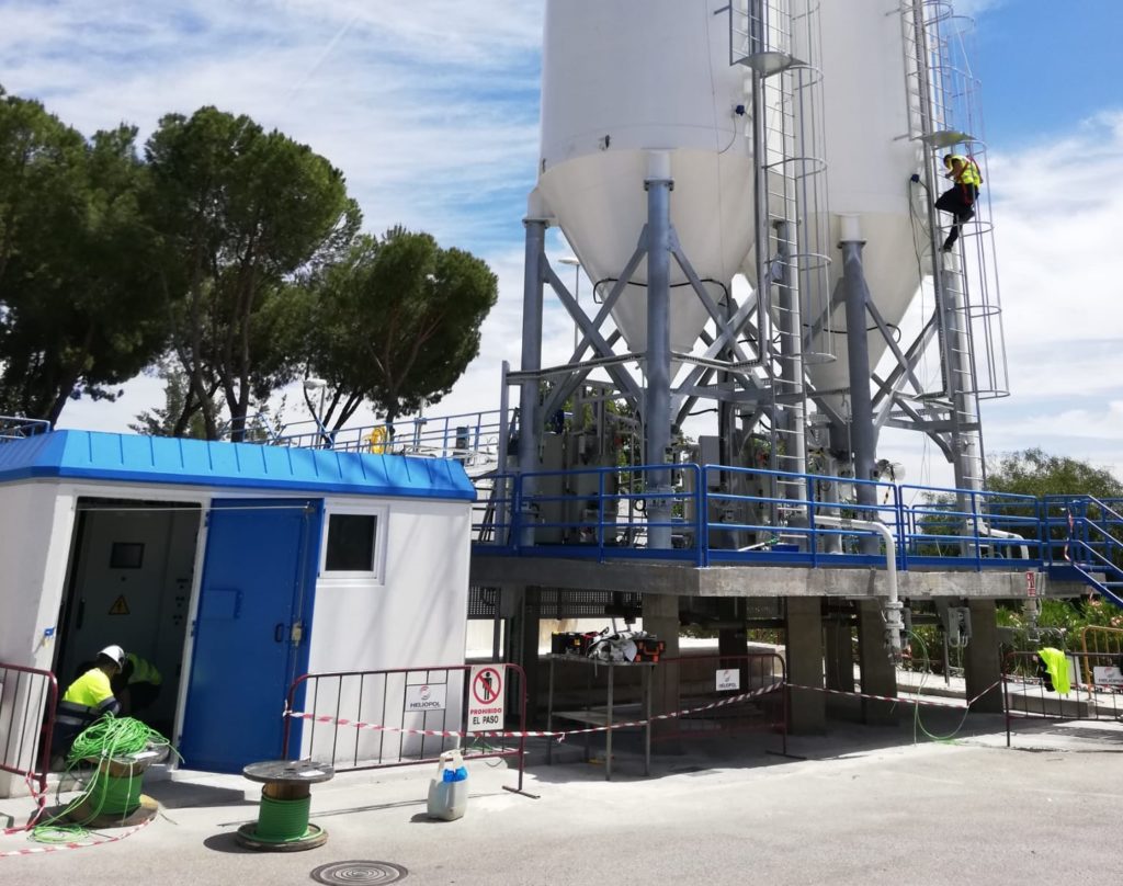 Marea concluye las obras del sistema de almacenamiento de cal en la ETAP Carambolo, en Camas
